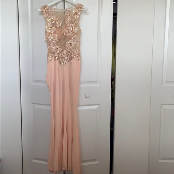 Dress - Picture 2 of 2